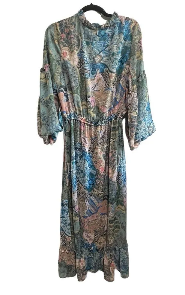 Misa Amata Dress
Patchwork Batik, in Excellent Pre Loved Condition - Image 4