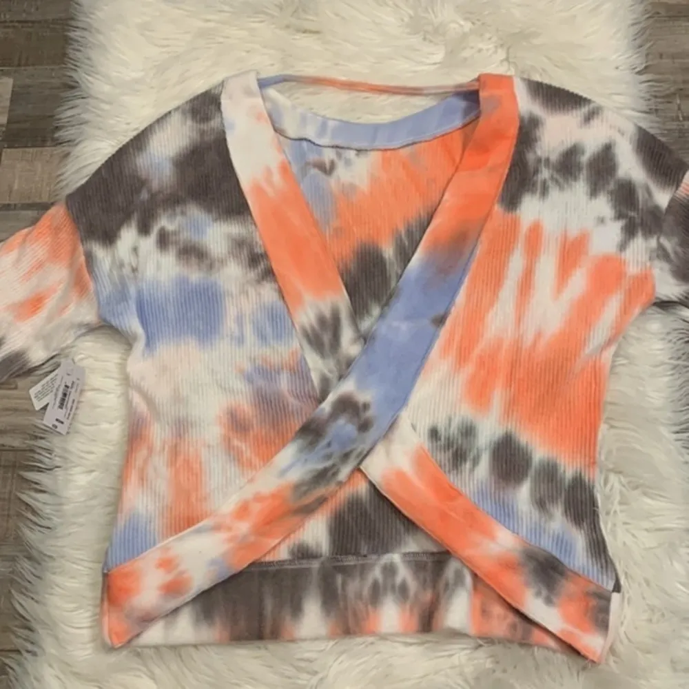 Flirtitude Active NWT cross back soft brushed ribbed top M - Image 7