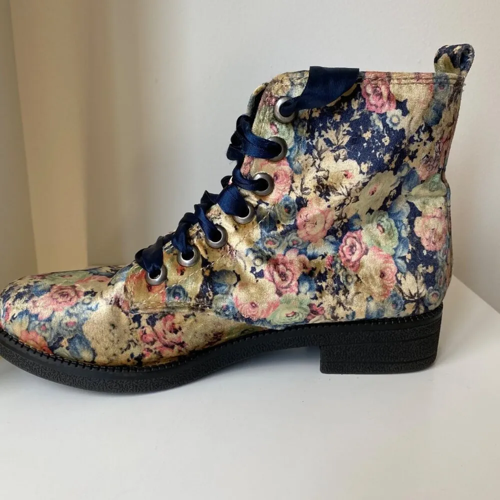 Dirty Laundry Velvet Floral Pattern Moto Boots Ribbon Laces Sz 7.5 - Image 6