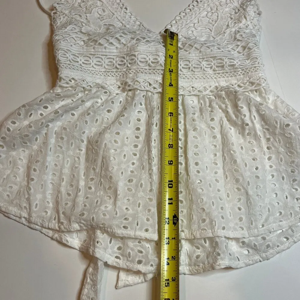 White Eyelet Tie Back Tank Top SZ S V Neck Pretty Country Festival Cottagecore - Image 9