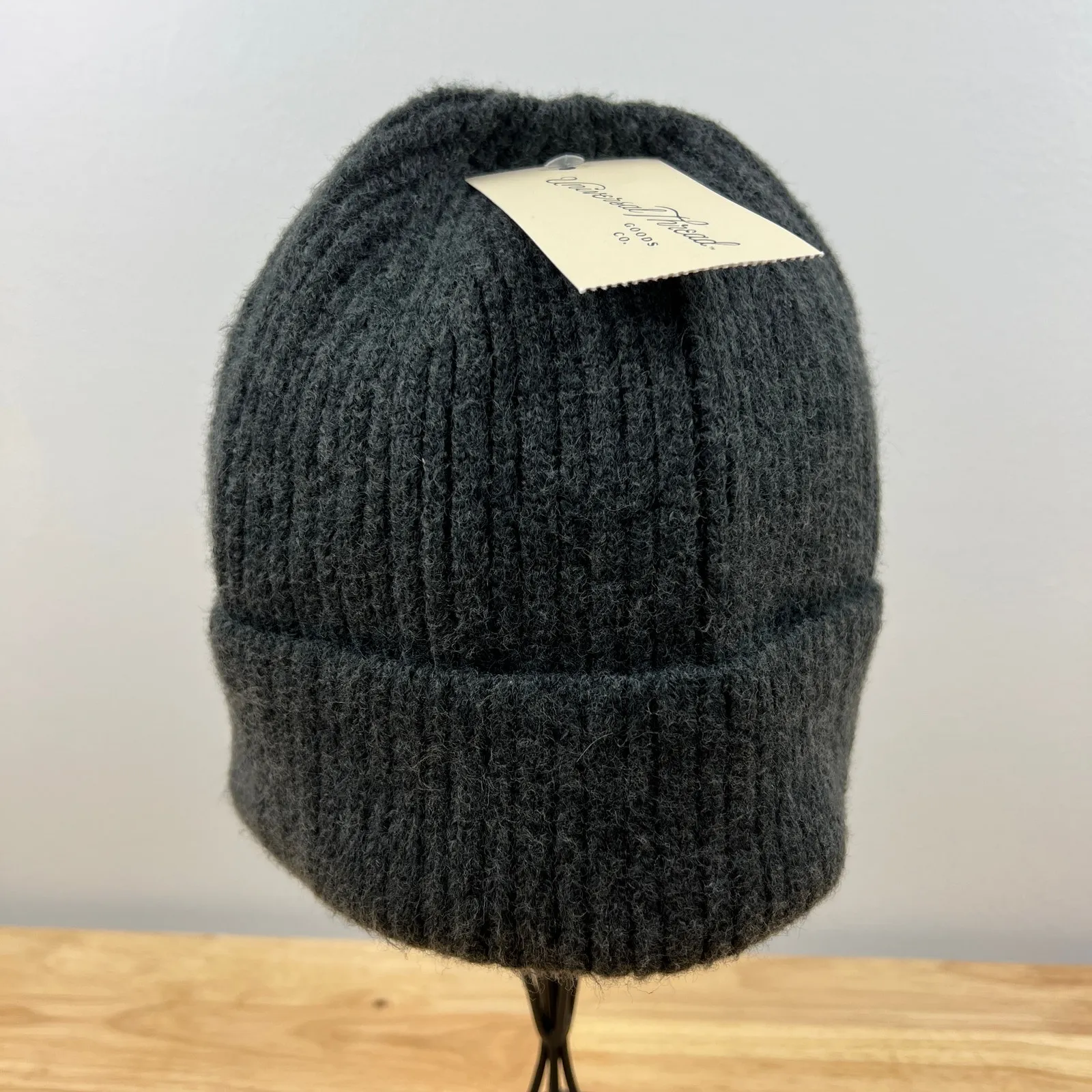 Universal Thread Women's Dark Charcoal Gray Wide Ribbed Winter Hat - NWT - Image 3