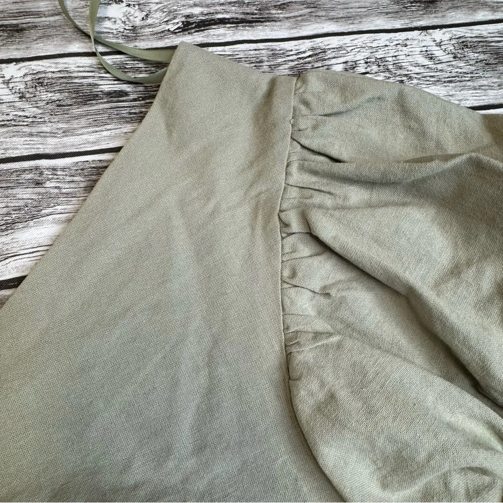 V ery j Women's Bubble Sleeve Crop V Neck Canvas Blouse Olive Green M Med Medium - Image 6