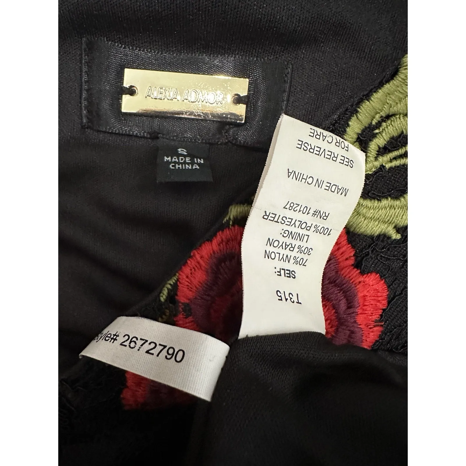 Alexia Admor Floral Embroidered Lace V-neck Black Blouse Top. Size S - Image 8