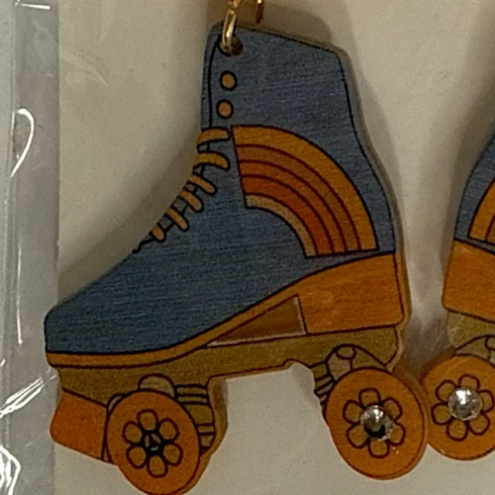 Serra Roller Skate Earrings - Blue and Orange - Image 6