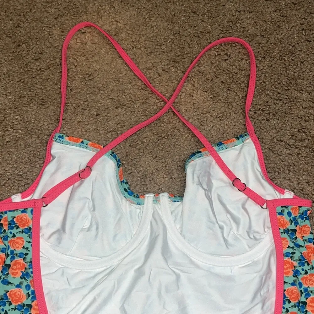 Marc by Marc Jacobs Jerrie Rose Floral One Piece Swimsuit Pale Jade XL - Image 7