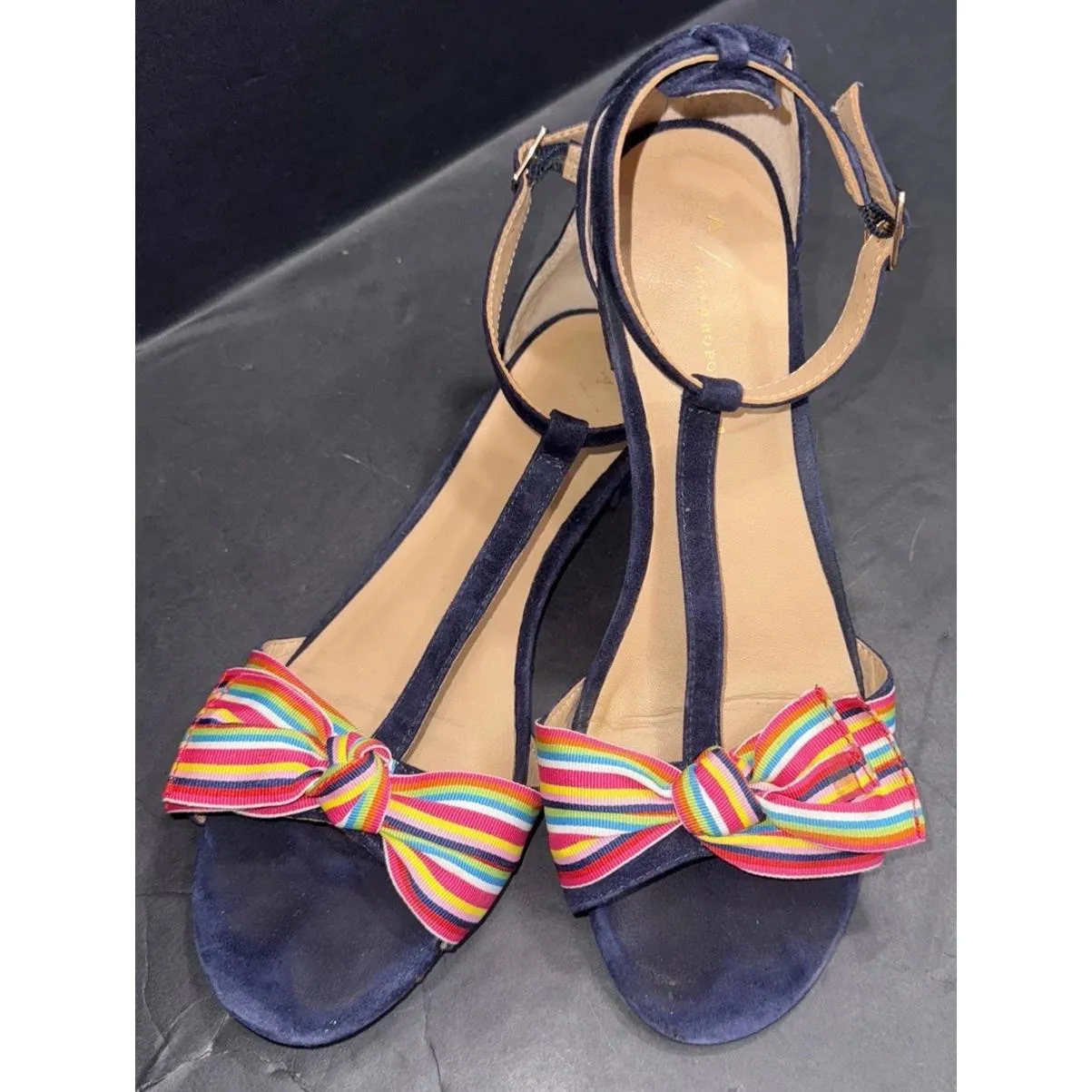 ANTHROPOLOGIE "Elenore" Blue Suede Preppy Designer Classic T-Strap Sandals 8 - Image 13