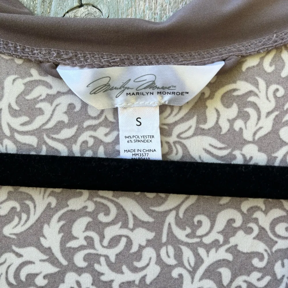 Women’s Vintage Marilyn Monroe Night Dress And Robe Set Size Small Mauve & White - Image 4