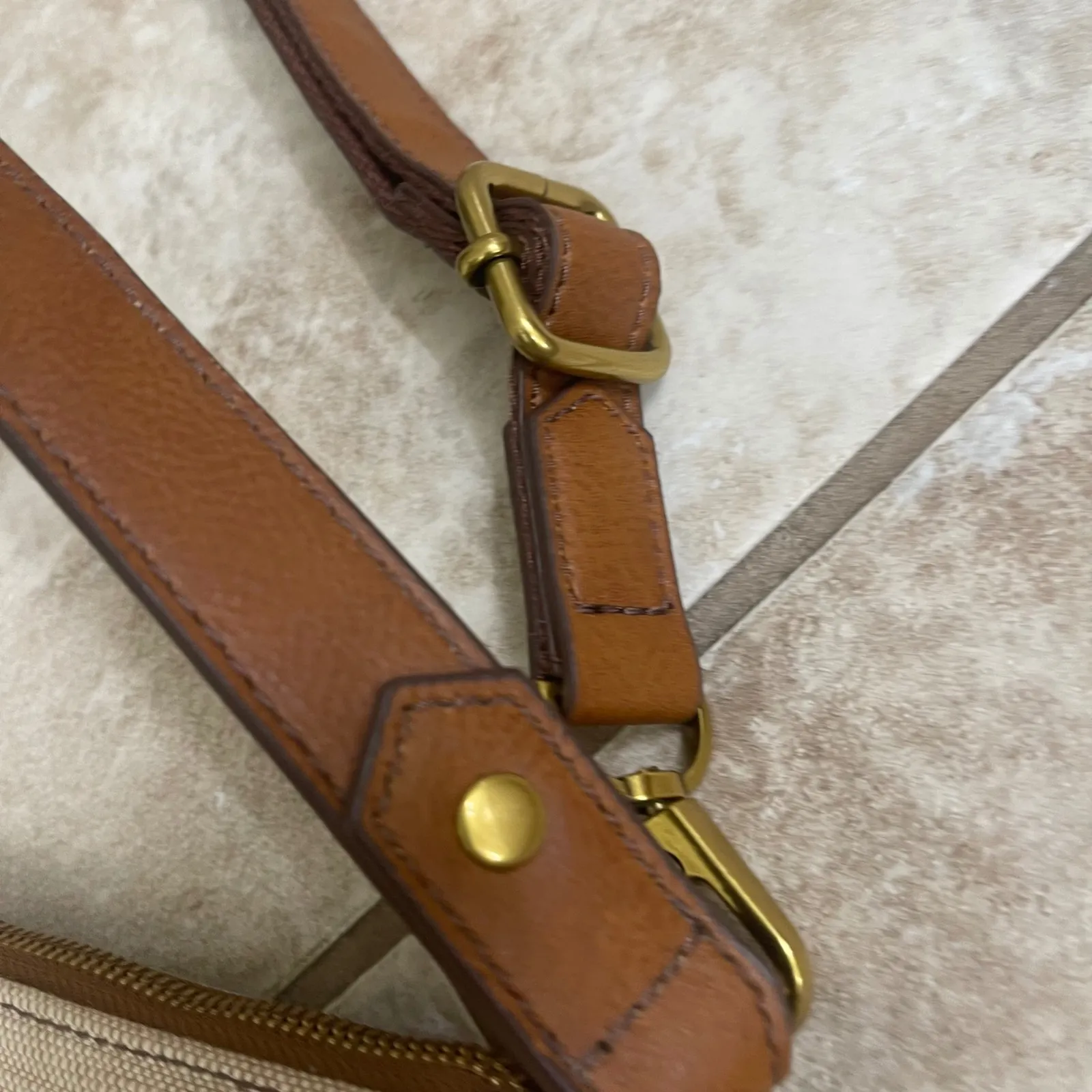 Fossil Leather Canvas Hobo Shoulder Bag Tan Cream Adjustable Strap Women EUC - Image 7