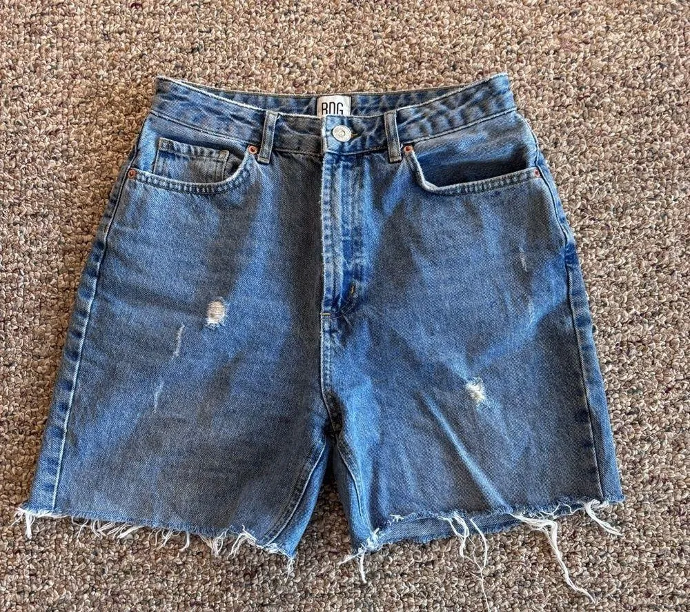 BDG Urban Outfitters Distressed Denim Shorts – Size 27 - Image 4