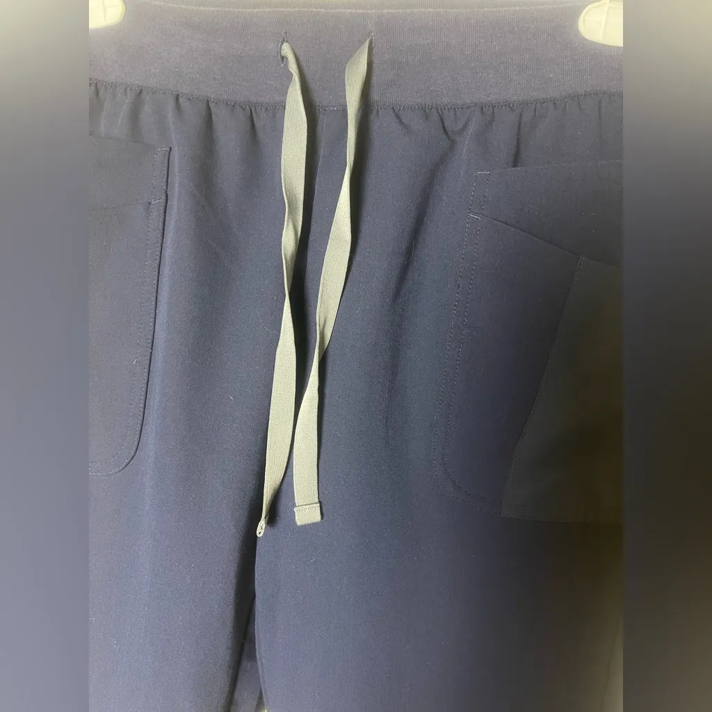 Figs Women’s Navy Blue Jogger Pants - Image 4