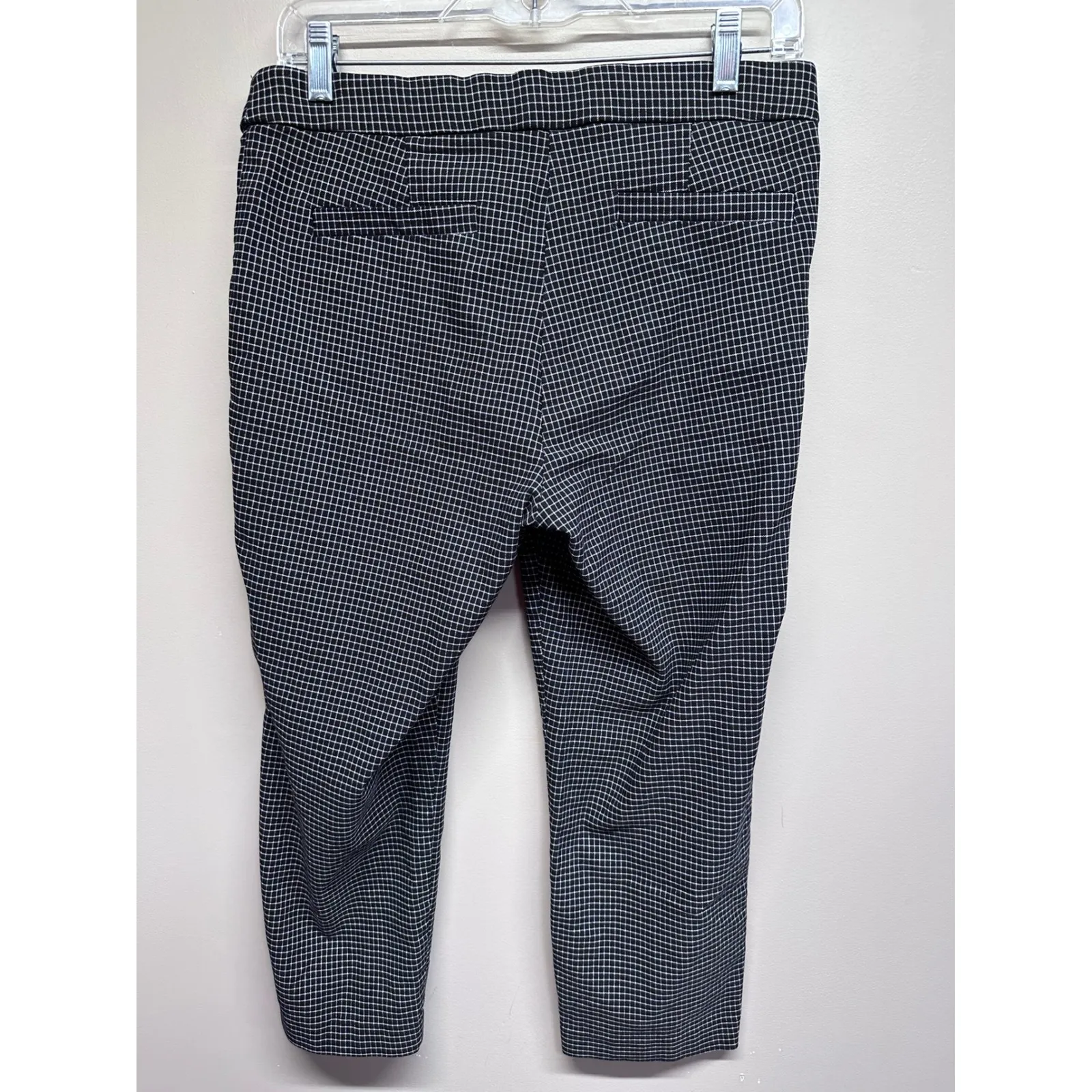 Elle  Women's Black White Gingham Check Cropped Pants Size Medium - Image 2