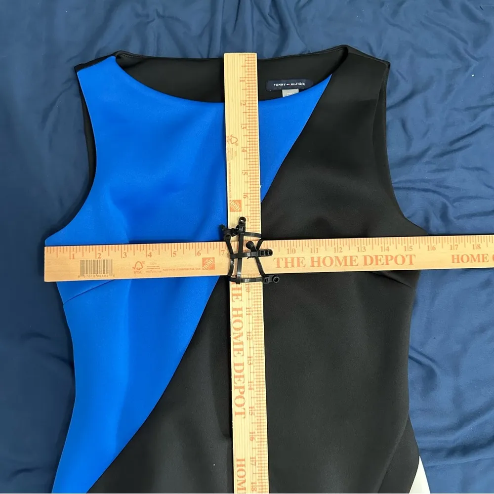 Tommy Hilfiger Asymmetrical Blue and Black Color Block Sheath Dress - Image 6