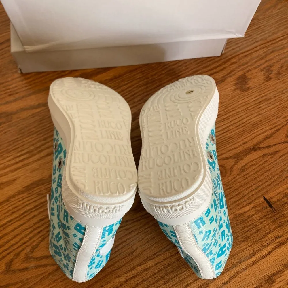 Ruco Line women's size 35 IT hidden wedge heel ' R ' logo print leather sneakers White - Image 7