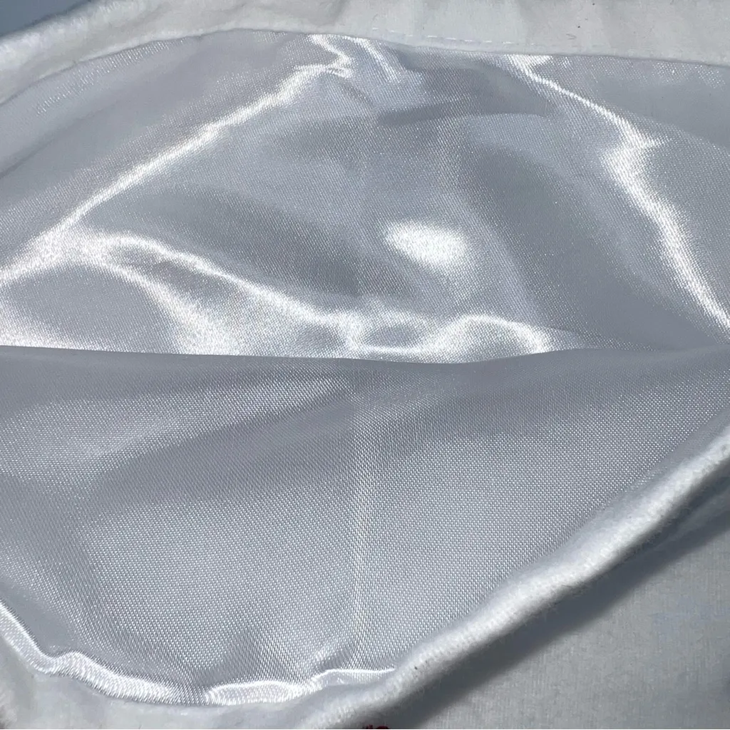 Christian Louboutin White Cotton Satin Lined Drawstring Dust Bags w/Red Logo - Image 7