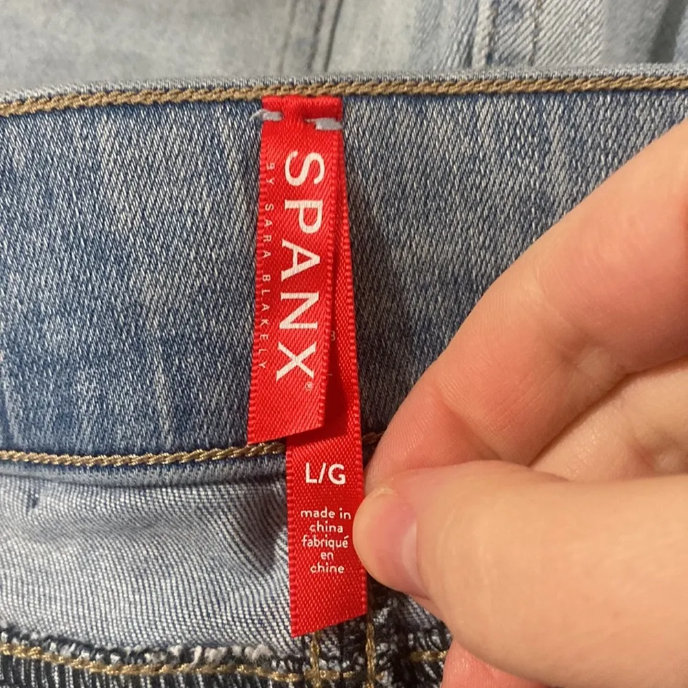 Spanx Distressed Skinny Pull on Jeans with Side Stripe Tuxedo size L - Image 11