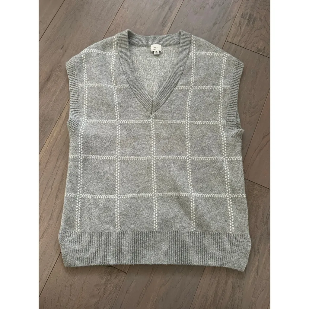 Women's A New Day Gray & White Plaid V-Neck Sweater Vest, Size S - Image 2