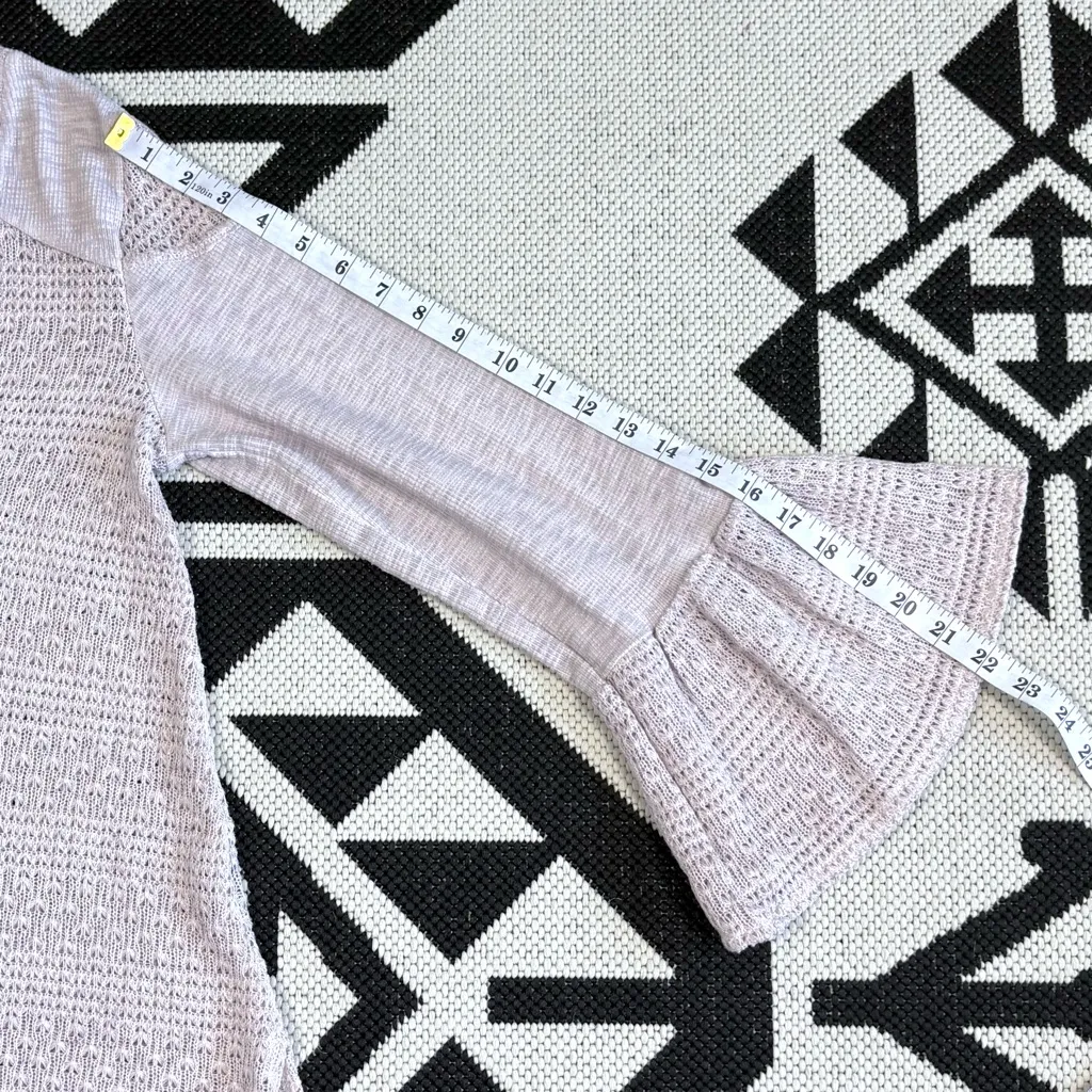 POL V-Neck Bell Sleeve Knit Sweater Small - Image 7