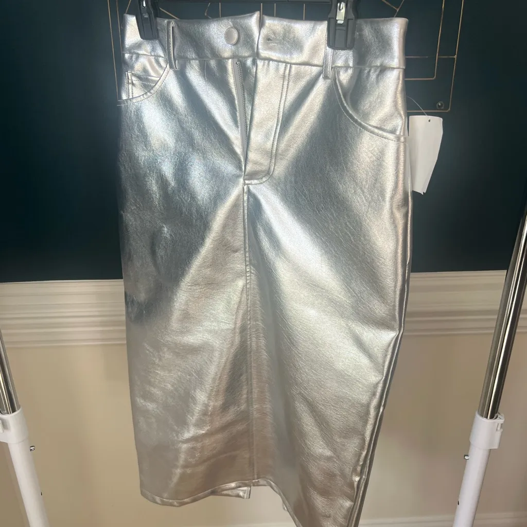 Avec Les Filles Silver Pencil Midi Skirt Cocktail nwot small - Image 3
