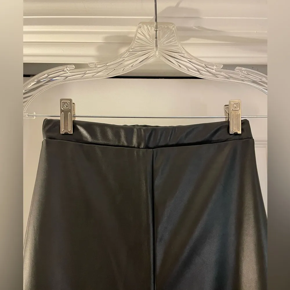 PrettyLittleThing Faux Leather Split Hem Flared Pants, Black, Size 2 Tall, NWOT - Image 7