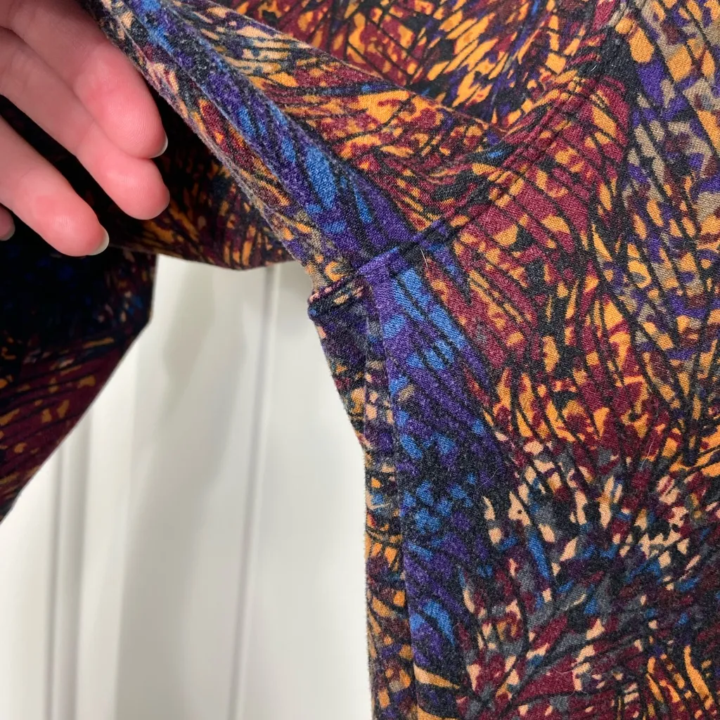 EUC Lularoe women’s leaf feather print soft patterned multicolor leggings‎ M/L - Image 2