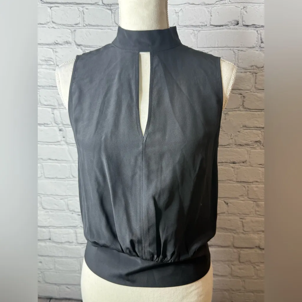 Frame silk mock neck key hole Black Sleeveless Top small - Image 2