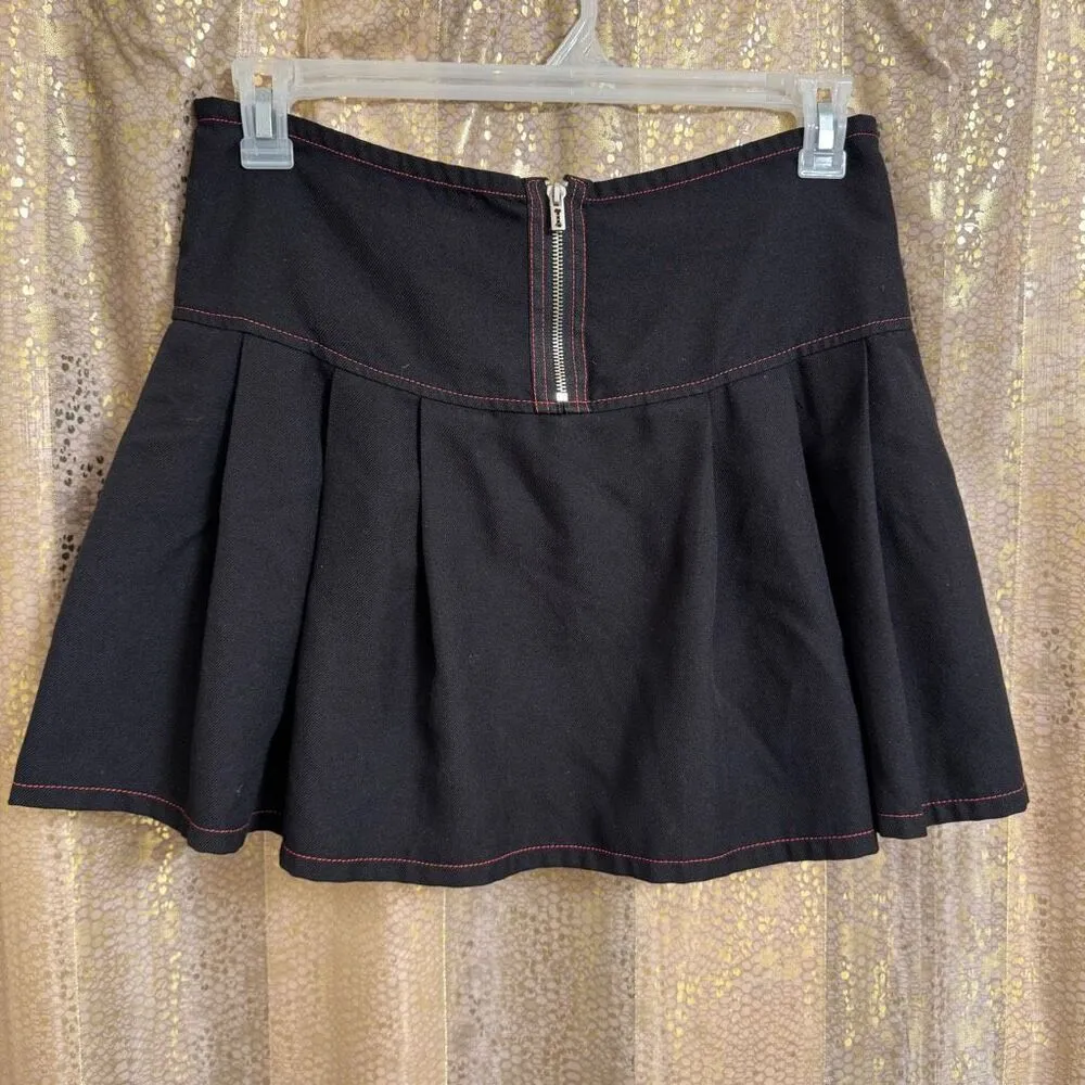 Royal Bones By Tripp Black Red Pleated Mini Skirt Large - Image 2