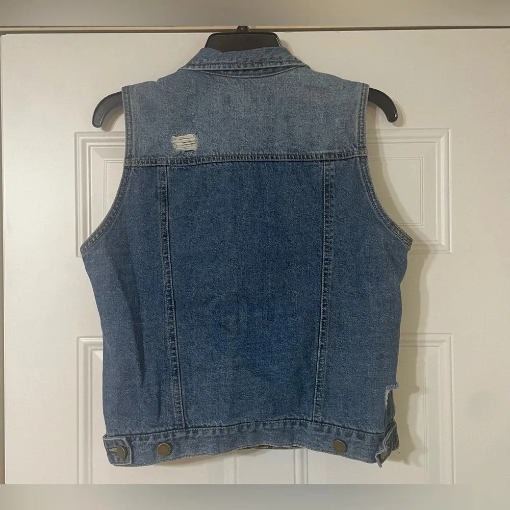 Black Label  C’est Toi Denim Vest Distressed Size Small Bikercore - Image 6