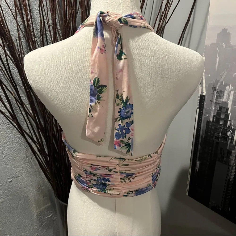 🌺ZARA FLORAL CROPPED HALTER TOP SIZE MEDIUM🌺 - Image 3