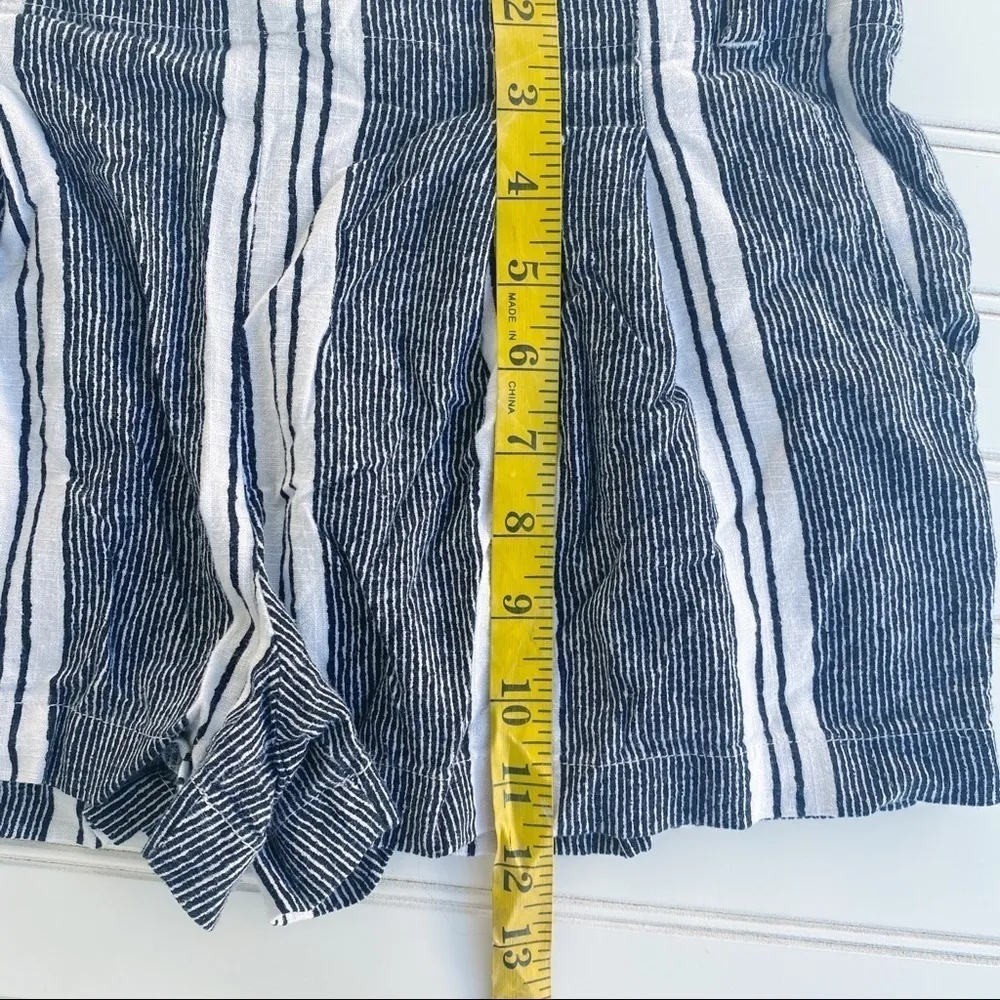Striped linen Shorts Size Medium Black - Image 9