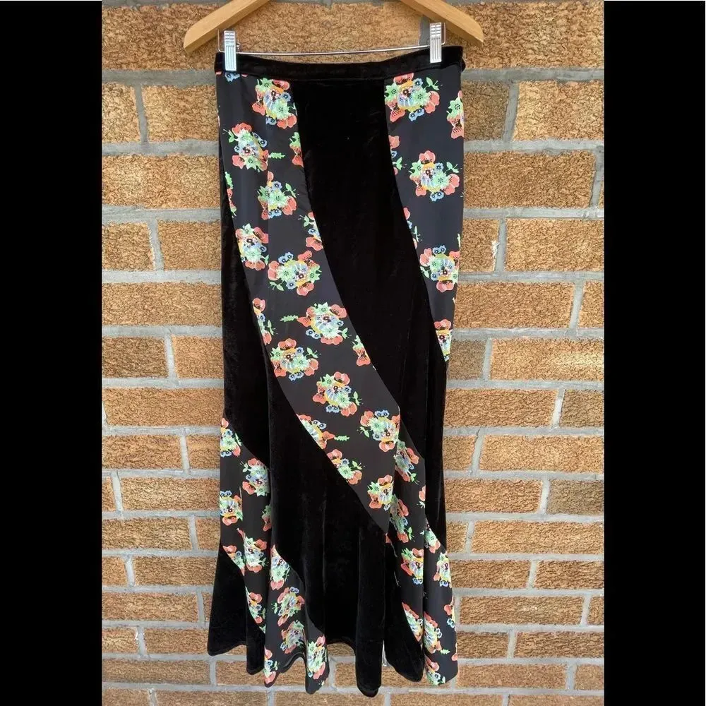 FREE PEOPLE Velvet satin twisted swirl maxi skirt size 10 - Image 2