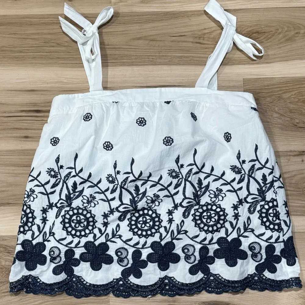 Draper James RSVP White Tank Top With Blue Floral Eyelets Women’s Large - Image 2