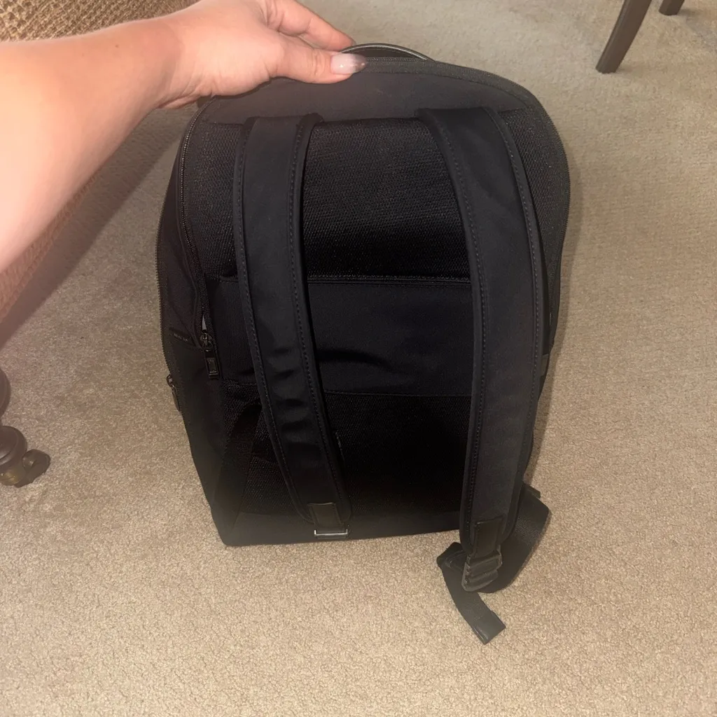 AWAY The Everywhere Zip Backpack Black - Image 3