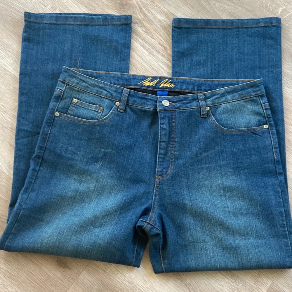 Bill Blass Stretch Boot Cut Denim Jeans Size 16 NWOT - Image 18