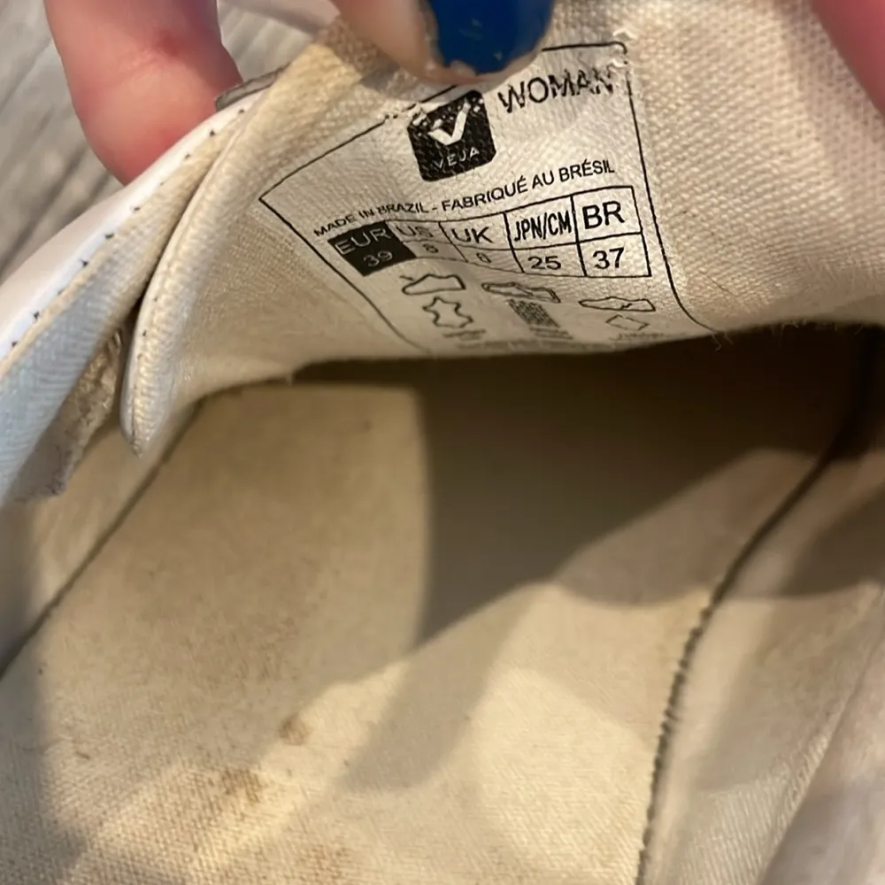 VEJA  women’s White and Black Sneakers - Image 2