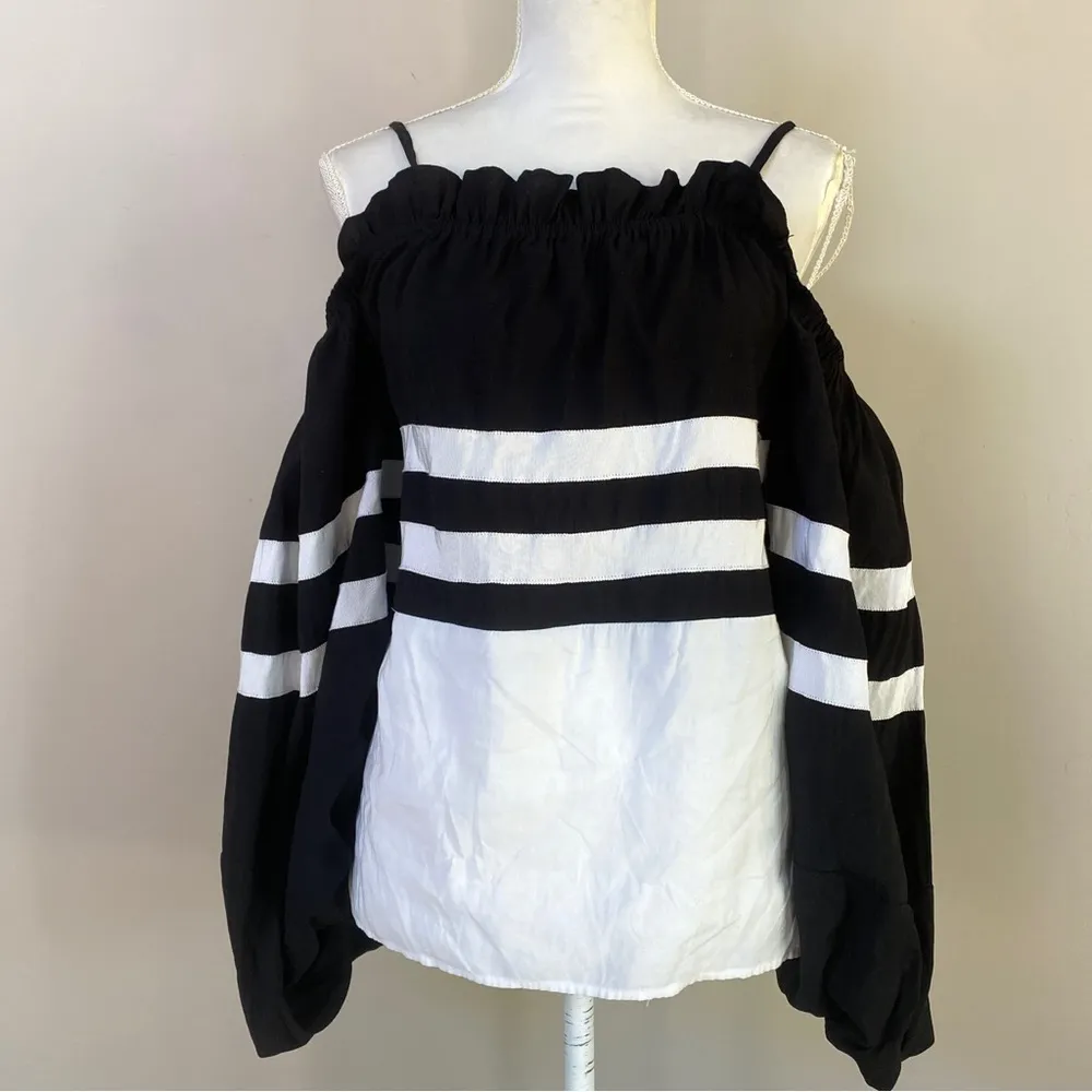TOV Holy black & white off shoulder balloon sleeve blouse EU Sz 38 US Medium - Image 13