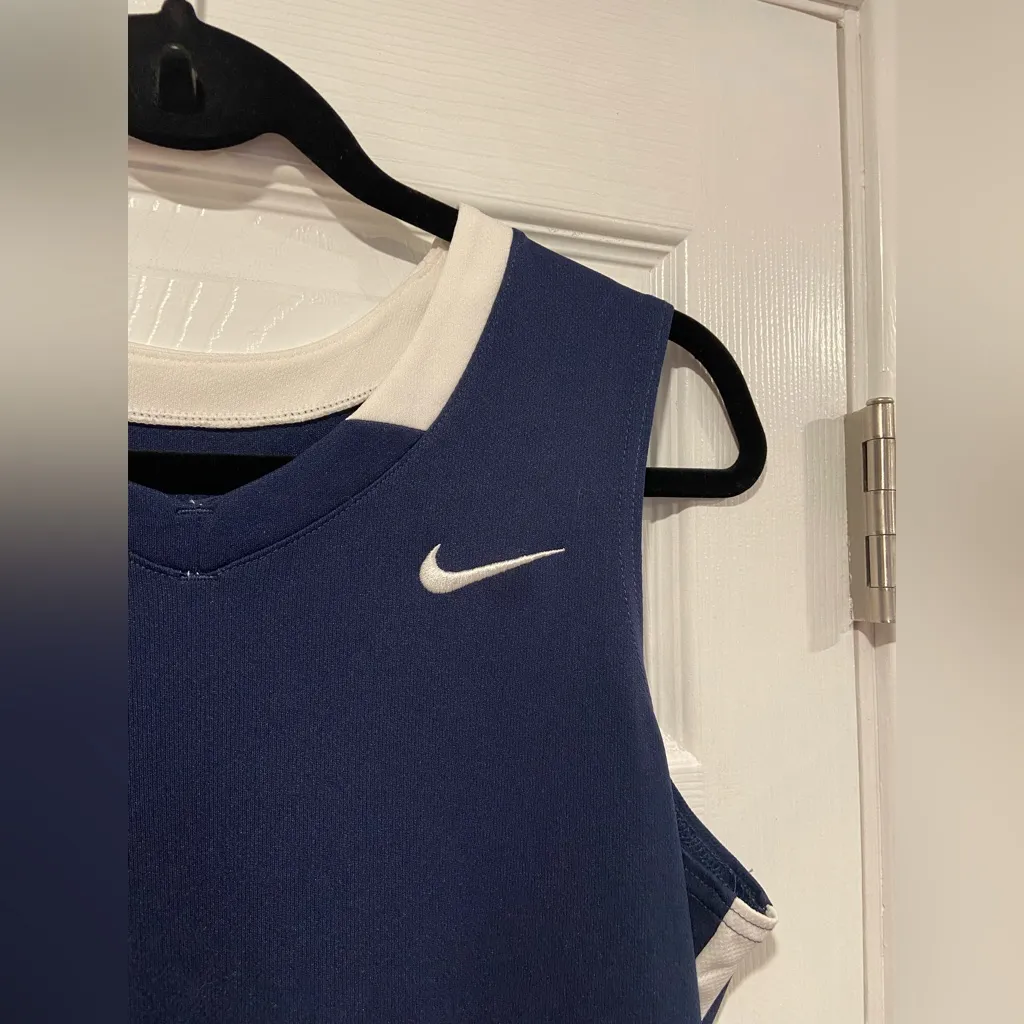 Nike Size M Dri Fit Navy Blue White Team Basketball Womens Sleeveless Jersey Top - Image 3