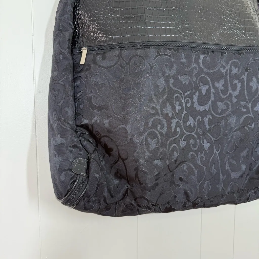 Brighton Black Travel Garment Bag - Image 10