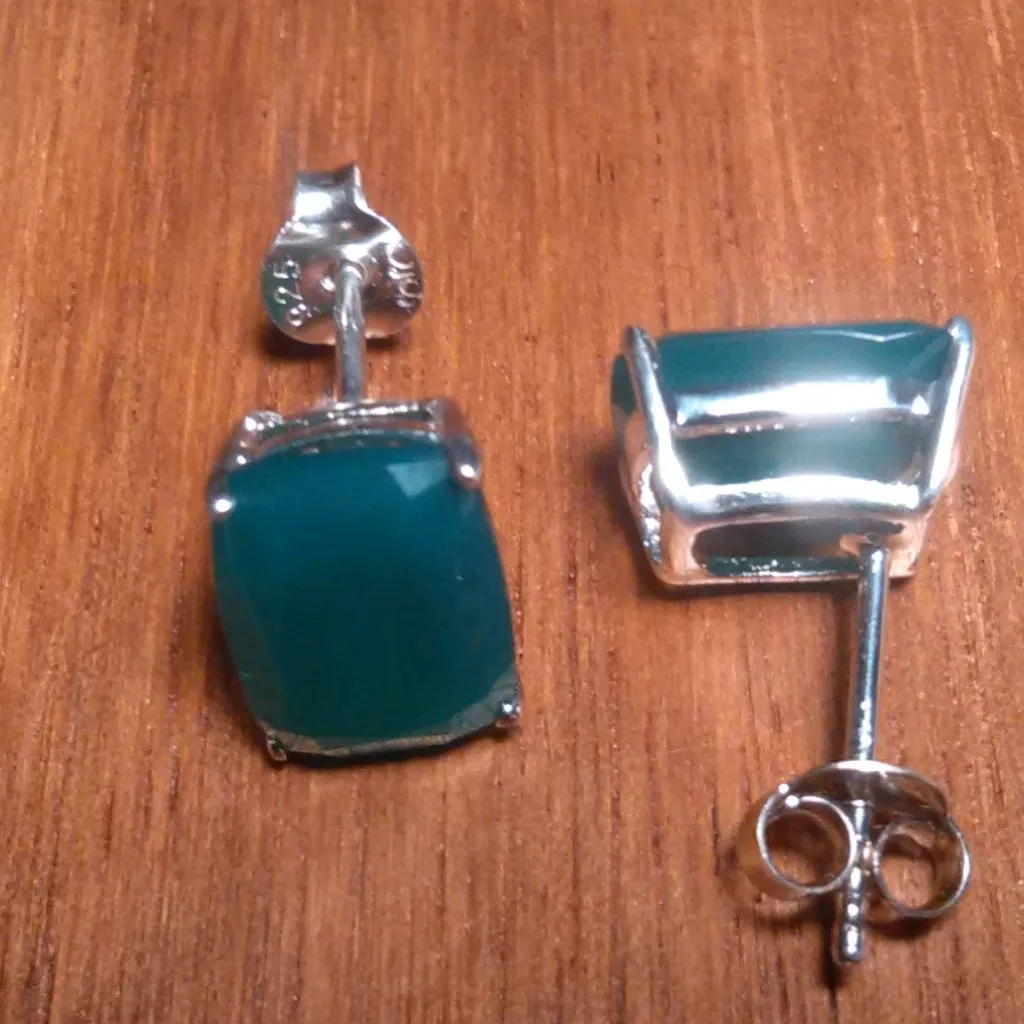 Green Onyx Sterling Silver Stud Earrings - Image 6