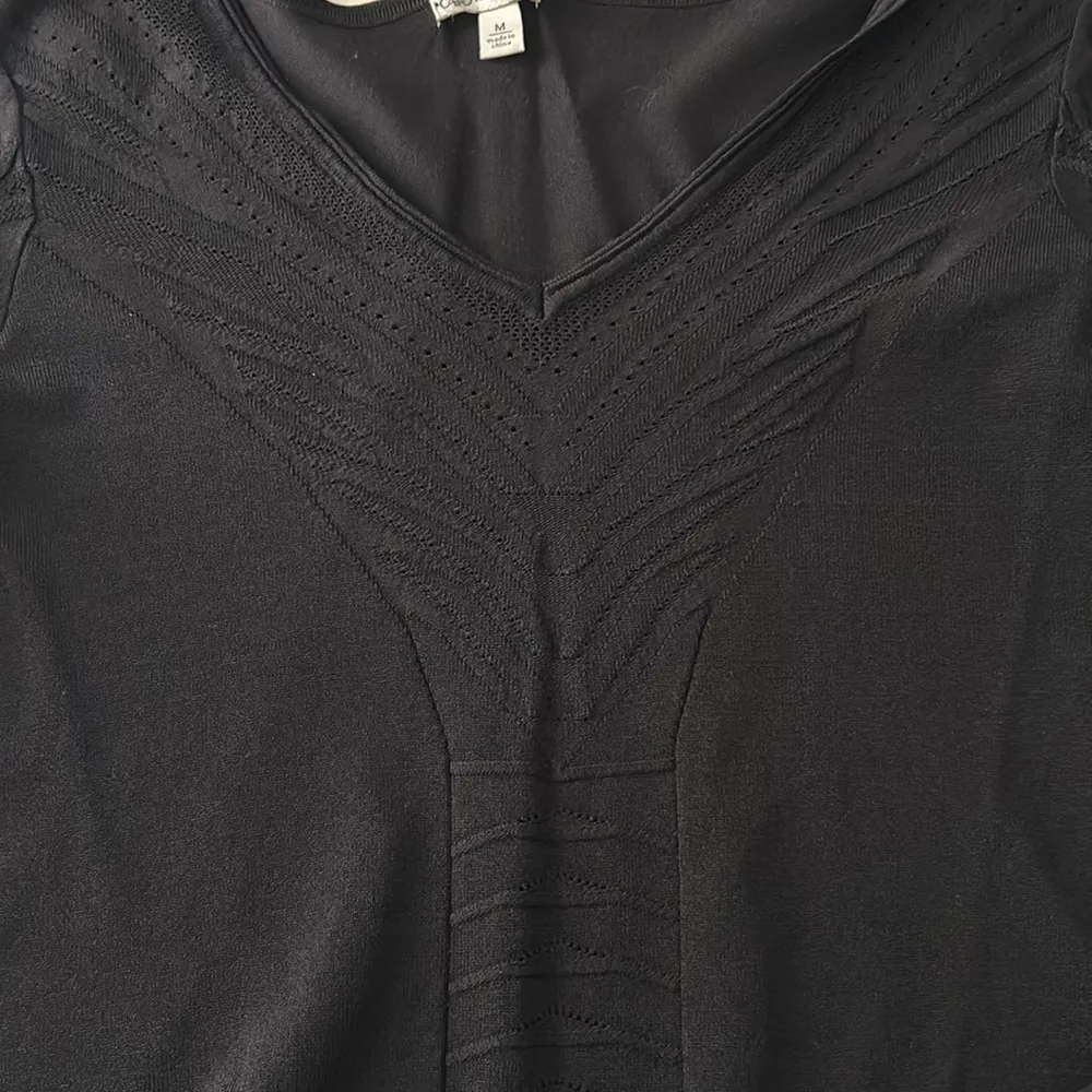 Black cut out design v-neck long sleeve - Image 6