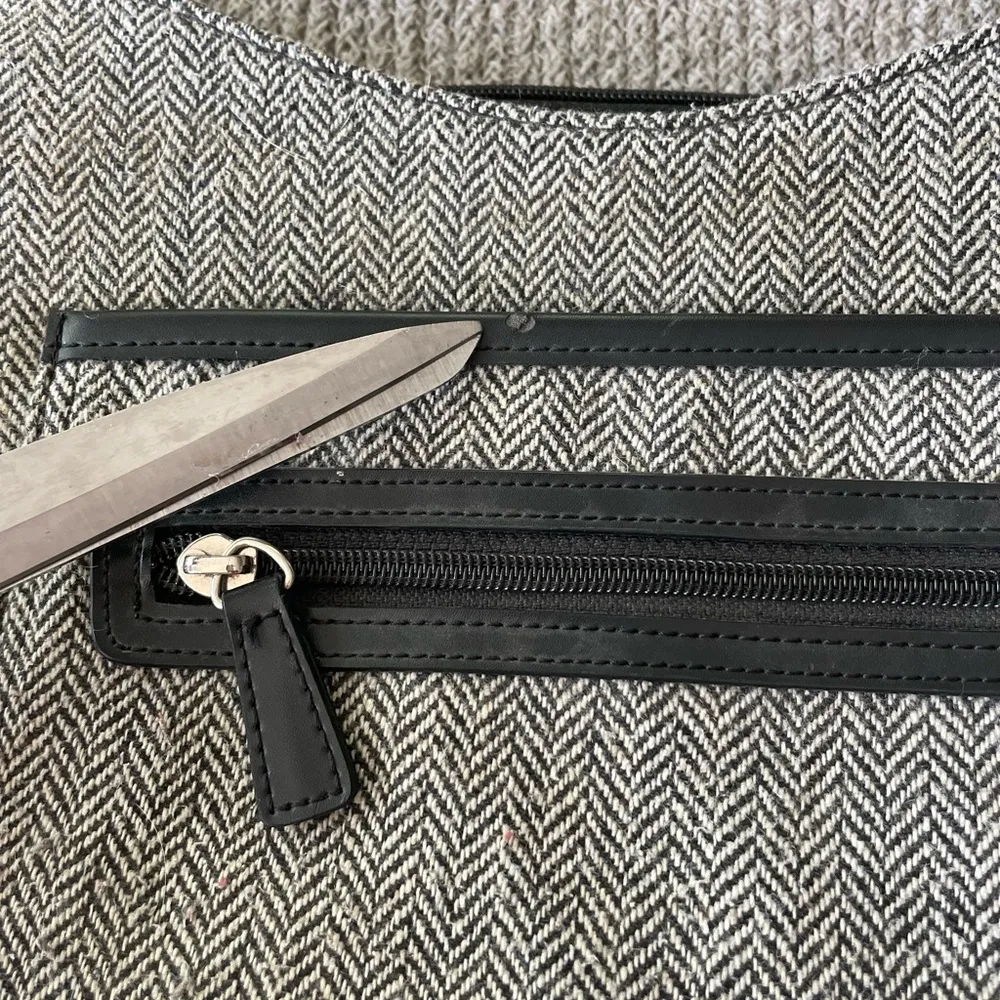 Vintage Y2K St. John’s Bay Black White Herringbone Wool Leather Mini Bag Purse - Image 8