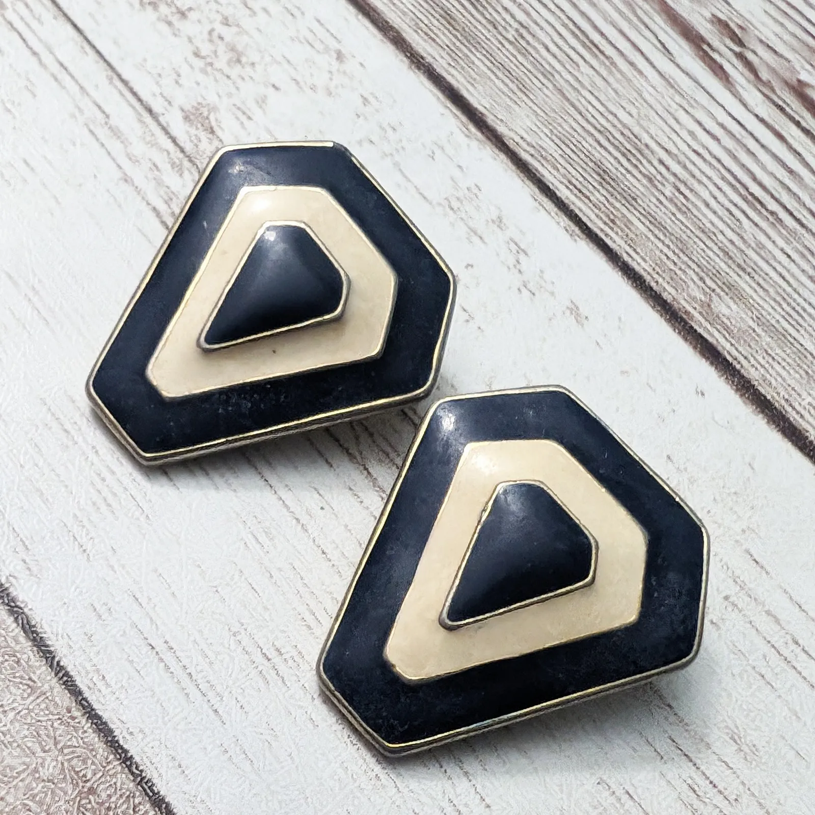 Vintage Clip On Earrings Cream & Navy - Image 3