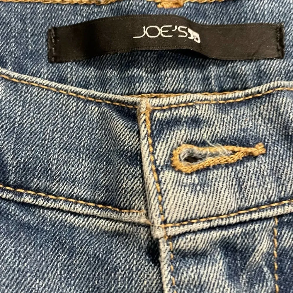 Joe’s Jeans Women's Medium Wash Denim Roll Cuff Dana High Rise Jean Shorts sz 26 - Image 4