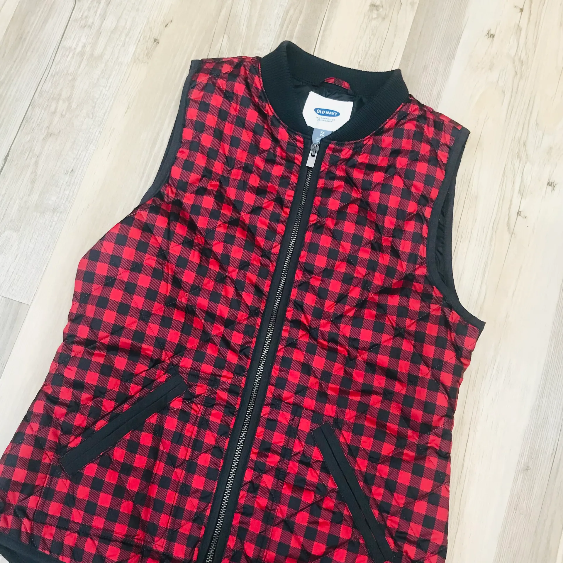 red/black Buffalo vest sz XS. - Image 3
