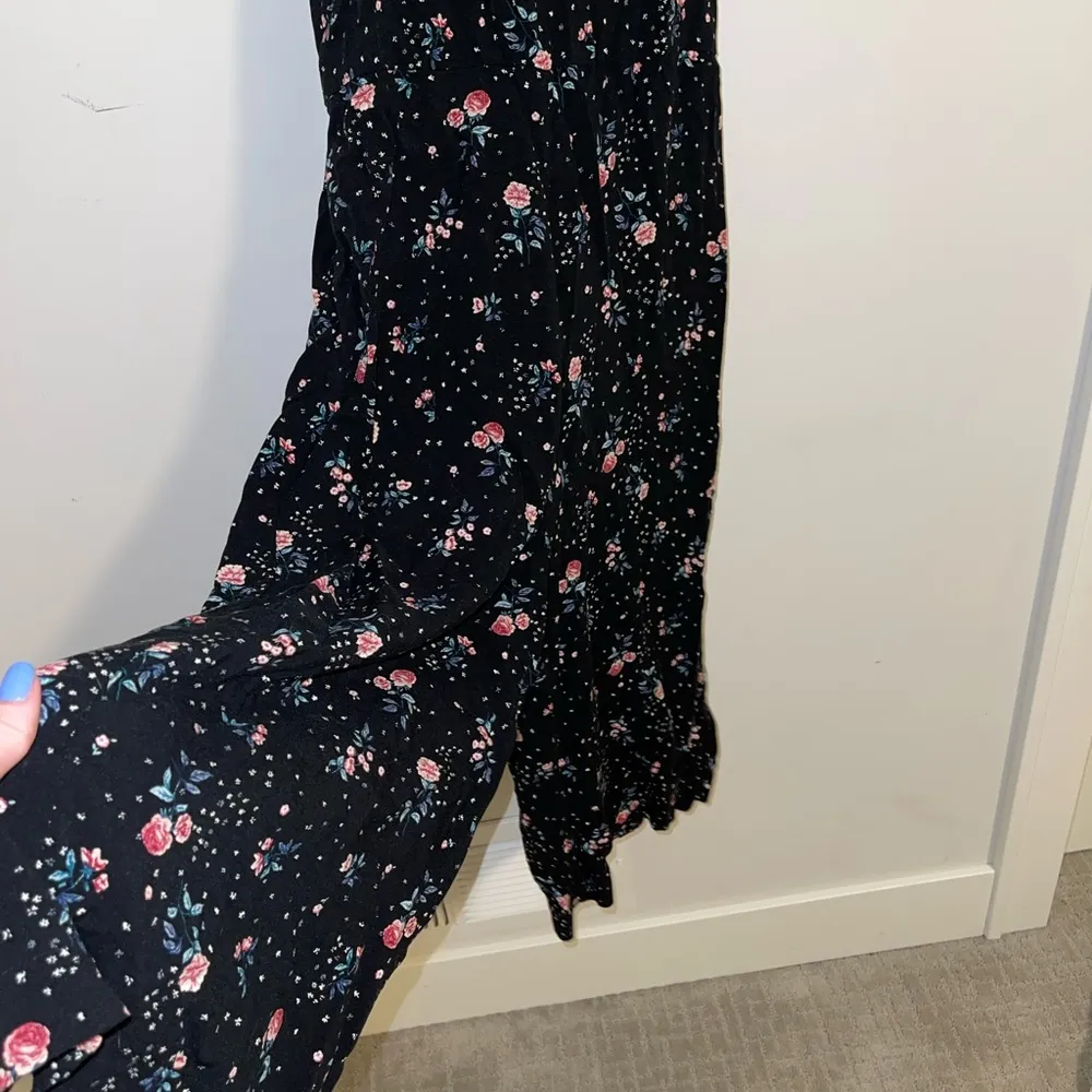 Black Floral Jumper Size XS - Image 2