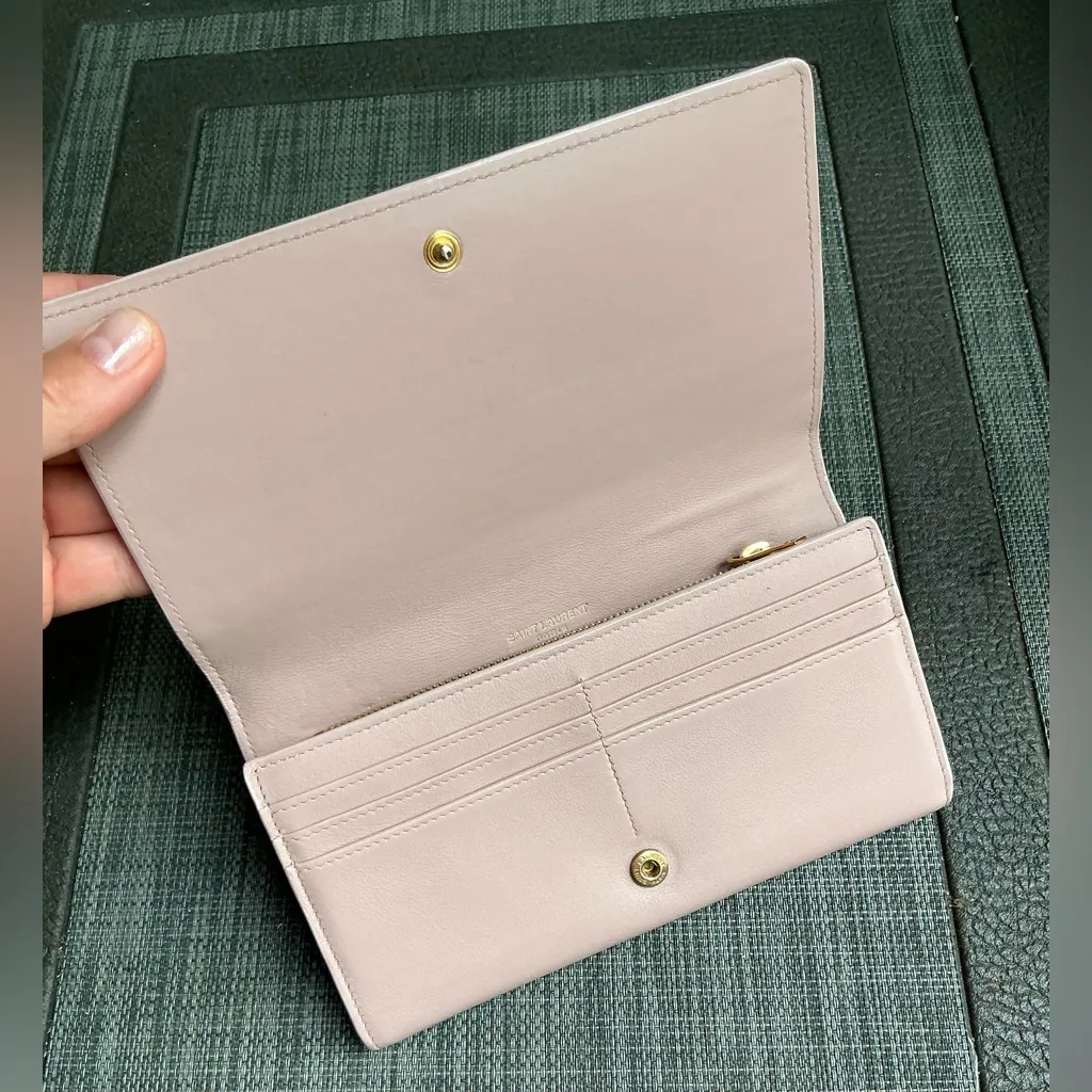 Authentic YVES SAINT LAURENT wallet🔥🔥🔥 - Image 4