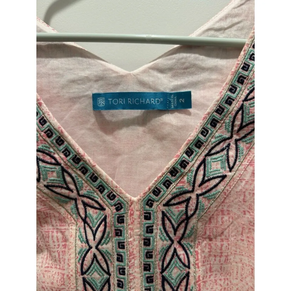 Tori Richard Women’s Dress Size 2 Pink Resort Embroidered V - Image 2