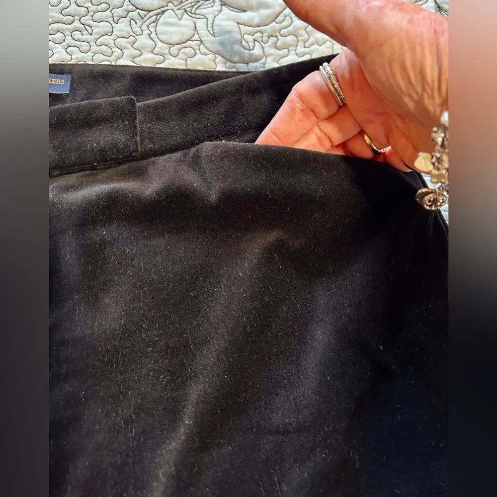 BROOKS BROTHERS 346 Natalie Fit Women’s Black Velvet Straight Leg Slacks Sz 8 - Image 5