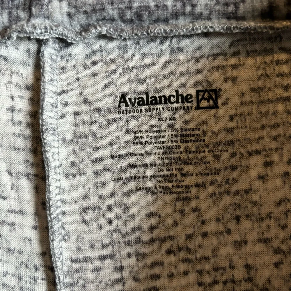 NWT- Avalanche Women's Snakeskin Waffle Knit Thermal Pajama Set- Size XL - Image 10