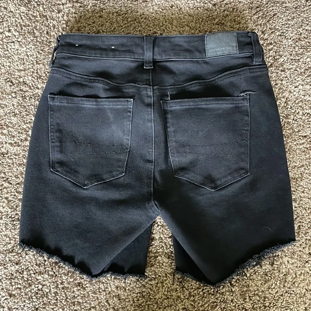 American Eagle Distressed Dream Jean Shorts Size 4 Black - Image 5