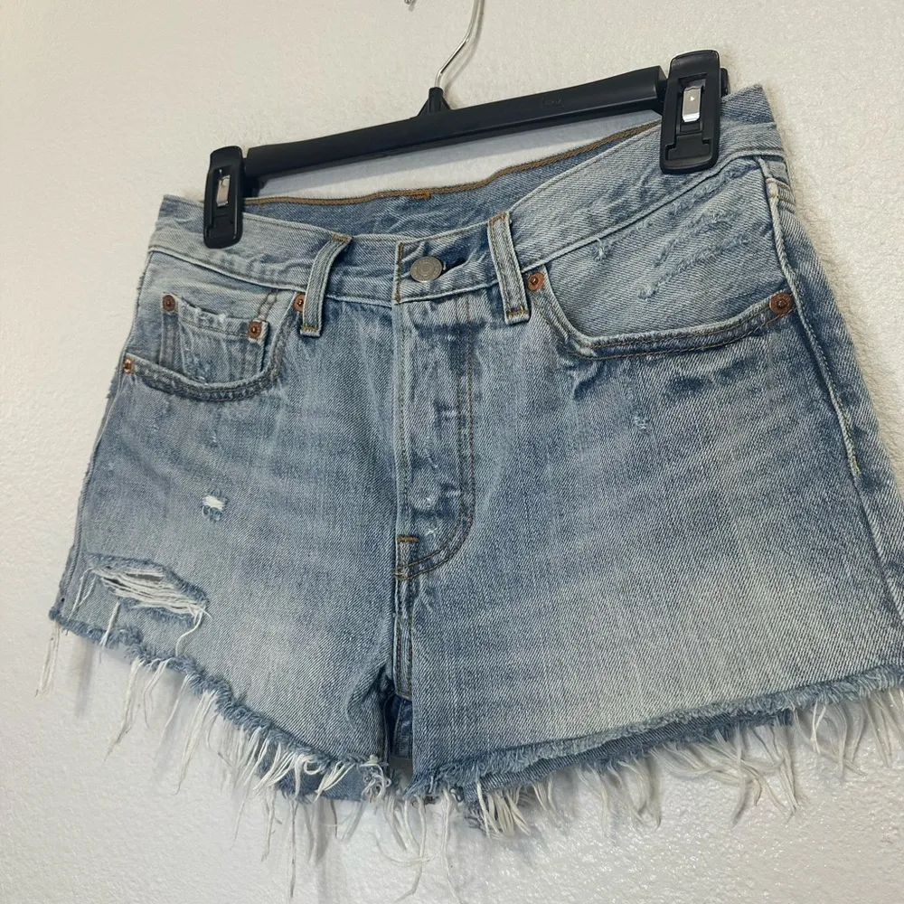 Levi’s 501 Distressed Cutoff Jean Shorts size 26 - Image 3